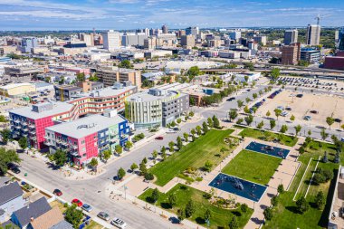 Isinger Park Saskatoon 'un Riversdale mahallesinde yer almaktadır..