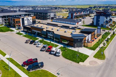 Evergreen Meydanı Saskatoon 'un Evergreen Mahallesi' nde yer almaktadır..