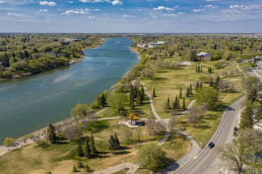 Victoria Park, Saskatoon 'un Riversdale mahallesinde yer almaktadır..