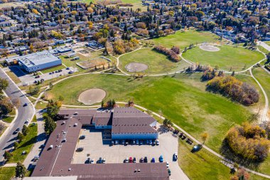 Harold Tatler Park North Saskatoon 'un Nutana Park mahallesinde yer almaktadır..