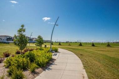 Misaskwatomina Parkı Saskatoon 'un Evergreen mahallesinde yer almaktadır..