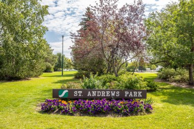 St. Andrews Parkı Saskatoon 'un Kral George mahallesinde yer almaktadır..