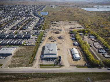 İHA görüntüsü, Saskatchewan 'ın Martensville kasabasını gösteriyor. Kenar mahalle cazibesi ve toplum ruhuyla tanınıyor..