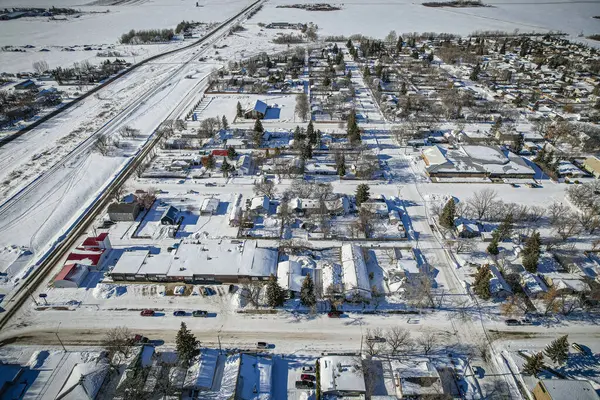 Saskatchewan의 Dalmeny 마을을 포착하여 매력적인 환경과 분위기를 선보이는 이미지 — 스톡 사진