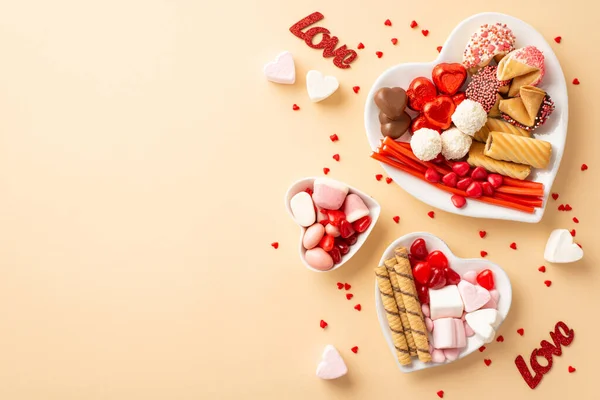 Koncepcja Świętowania Walentynek Top View Photo Heart Shaped Saucers Confectionery — Zdjęcie stockowe