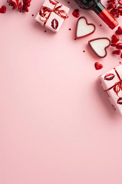 Pomysł Walentynki Widok Góry Pionowe Zdjęcie Pudełka Opakowaniu Pocałunek Wzór — Zdjęcie stockowe