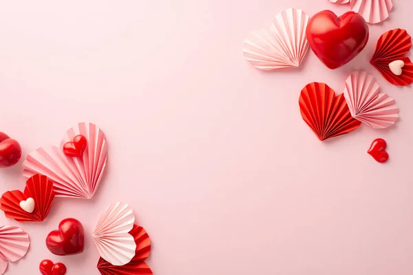 Concepto San Valentín Foto Vista Superior Corazones Papel Origami Rosa —  Fotos de Stock