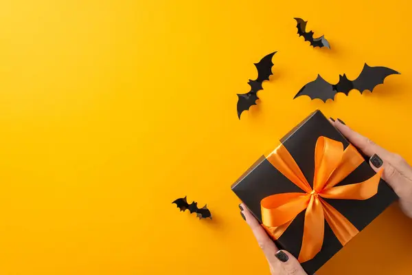 Ragadd Meg Halloweeni Ajándékozás Örömét Fentről Nézve Egy Keze Megragad — Stock Fotó