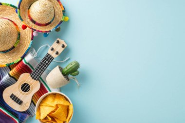 Cinco de Mayo, sombreros, vihuela, kaktüs, parlak bir serape ve nachos gibi ikonik aksesuarları içerir.