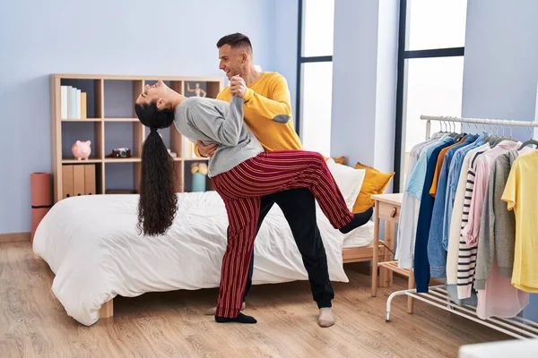 Man Woman Couple Dancing Bedroom — Fotografia de Stock