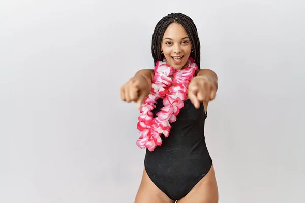 Young African American Woman Wearing Swimsuit Hawaiian Lei Pointing You — Stock Photo, Image