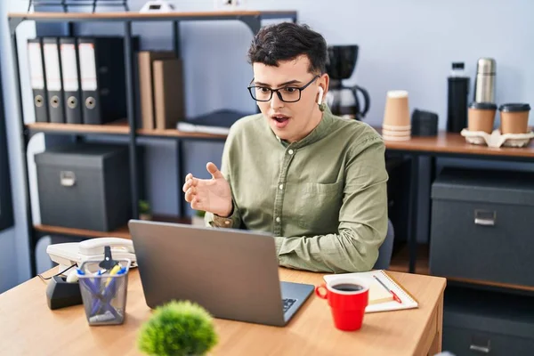 Non Binary Person Working Office Wearing Glasses Scared Amazed Open — Stockfoto