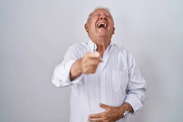 Gri Saçlı Yaşlı Adam Izole Edilmiş Arka Planda Duruyor Sana — Stok fotoğraf
