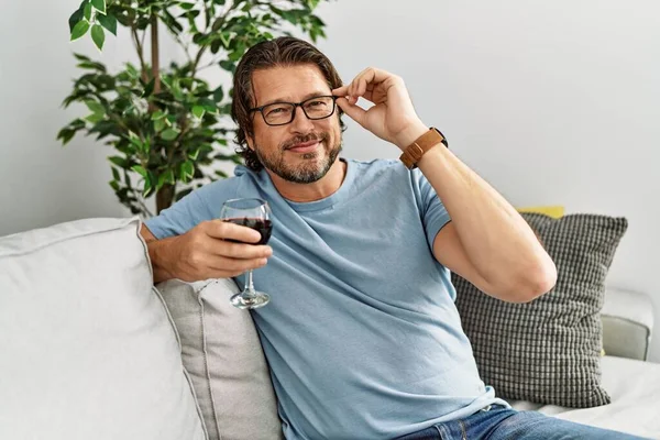 Middle Age Caucasian Man Smiling Confident Drinking Wine Home — Stock Photo, Image