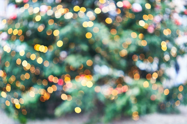 Imagem Luzes Embaçadas Árvore Natal Rua — Fotografia de Stock