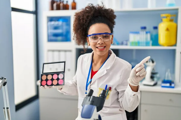 Young African American Woman Working Scientist Laboratory Doing Make Smiling — Photo