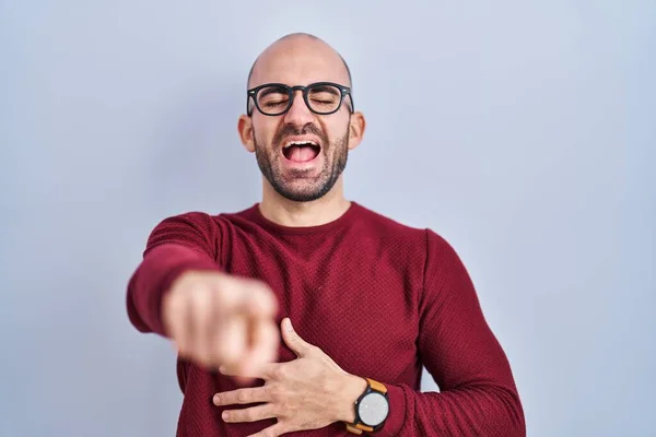 Young Bald Man Beard Standing White Background Wearing Glasses Laughing — Stock Photo, Image