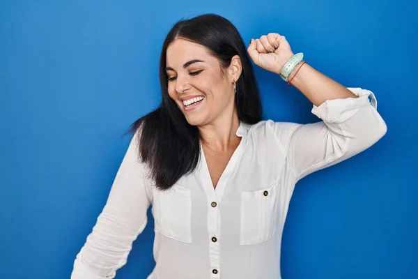 Young Hispanic Woman Standing Blue Background Dancing Happy Cheerful Smiling — Stock Photo, Image