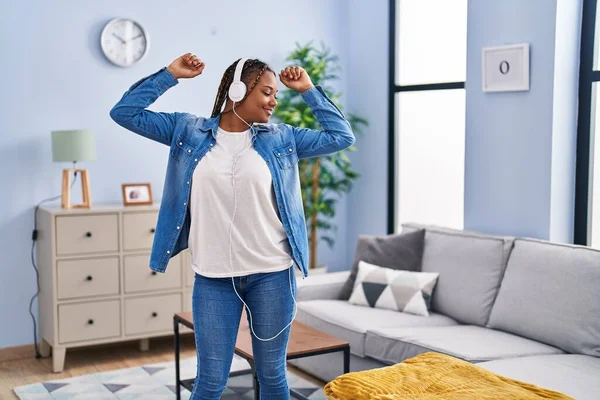 African American Woman Listening Music Dancing Home — Stockfoto