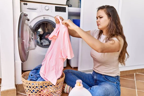 Young Hispanic Girl Serious Expression Looking Stain Clothes Home — Stock Photo, Image