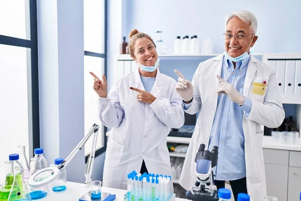Middle Age Hispanic People Working Scientist Laboratory Smiling Looking Camera — Stock Photo, Image