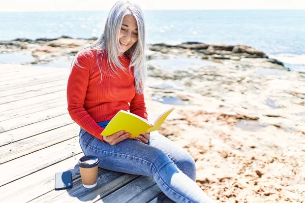Middle Age Grey Haired Woman Smiling Happy Reading Book Beach — Stock Photo, Image