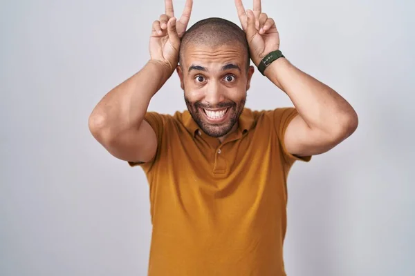 Hispanic Man Beard Standing White Background Posing Funny Crazy Fingers — Stock fotografie