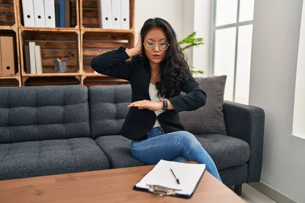 Young Asian Woman Consultation Office Looking Watch Time Worried Afraid — Stock Photo, Image