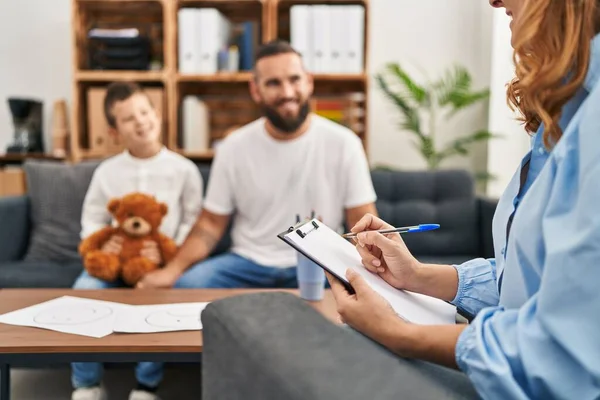 Family Having Psychology Session Psychology Center — Stock Photo, Image