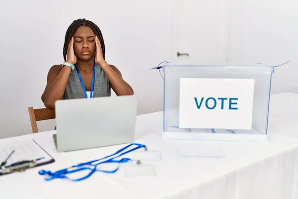 Young African American Woman Working Political Election Sitting Ballot Hand — Stock Photo, Image