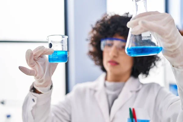 Young Middle East Woman Scientist Measuring Liquid Laboratory — Fotografia de Stock