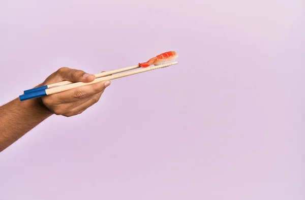 Hand Man Holding Prawn Nigiri Chopsticks Isolated Pink Background — Stock Photo, Image
