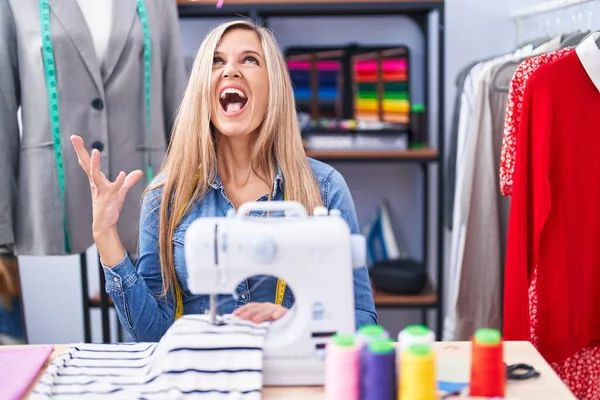 Blonde Woman Dressmaker Designer Using Sew Machine Crazy Mad Shouting — 图库照片