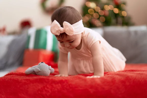 Adorable Toddler Sitting Sofa Christmas Tree Home — Stock Photo, Image
