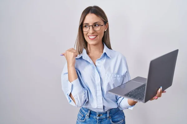 Young Woman Working Using Computer Laptop Smiling Happy Face Looking — Stock Photo, Image