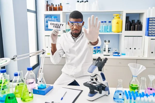 African American Man Working Cruelty Free Laboratory Open Hand Doing — Foto de Stock