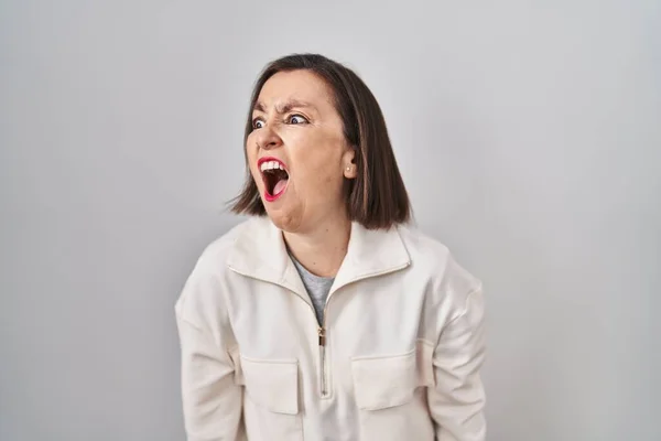 Middle Age Hispanic Woman Standing Isolated Background Angry Mad Screaming — Stok fotoğraf