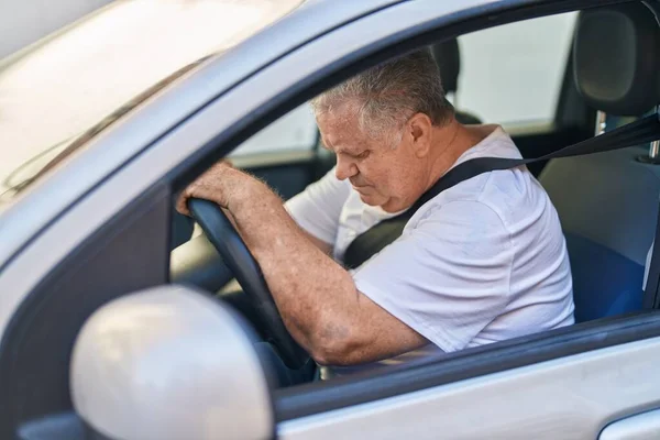Middle Age Grey Haired Man Driving Car Street — Stock Photo, Image
