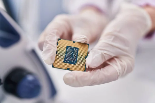 Young Caucasian Woman Scientist Holding Cpu Processor Chip Street — Stock Photo, Image