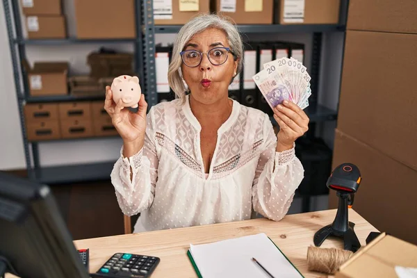 Middle Age Woman Grey Hair Working Small Business Ecommerce Holding — Stock Photo, Image