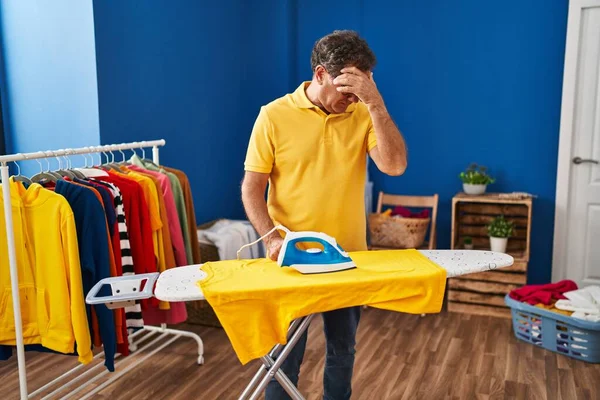 Middle Age Man Ironing Clothes Laundry Room — Fotografia de Stock