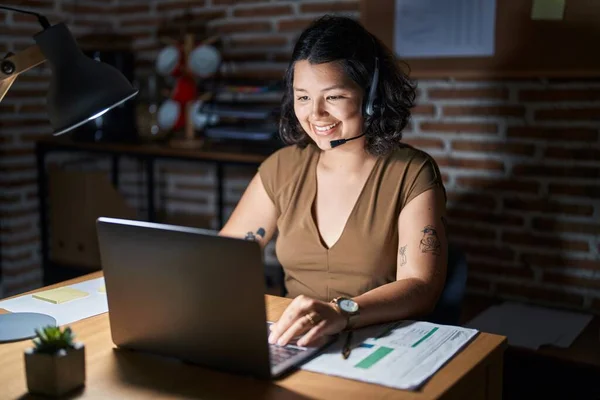Young Hispanic Woman Working Office Night Happy Cool Smile Face —  Fotos de Stock