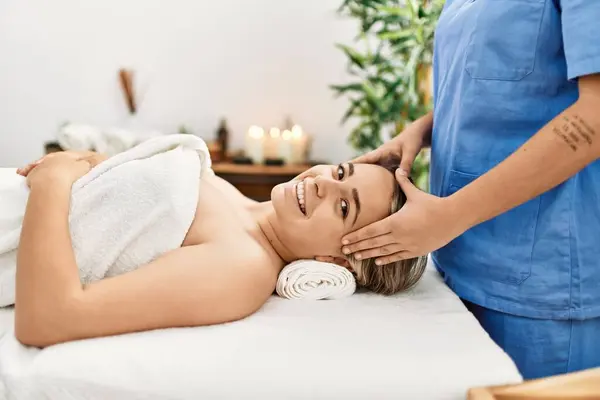 Woman Couple Smiling Confident Having Facial Massage Beauty Center — 图库照片