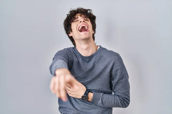 Young Man Standing Isolated Background Laughing You Pointing Finger Camera — Stock fotografie
