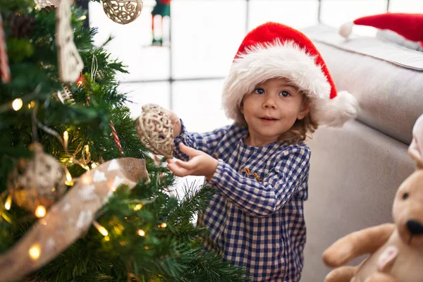 Adorable Hispanic Girl Smiling Confident Decorating Christmas Tree Home — Stock Photo, Image