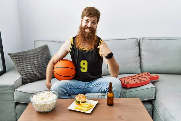 Caucasian Man Long Beard Holding Basketball Ball Cheering Game Looking — Stock Photo, Image