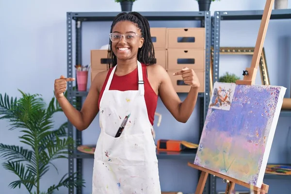 Young African American Braids Art Studio Painting Canvas Looking Confident — Foto Stock
