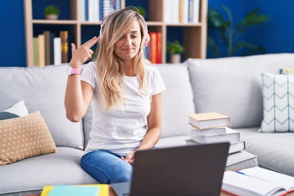 Young Blonde Woman Studying Using Computer Laptop Home Shooting Killing — Stockfoto