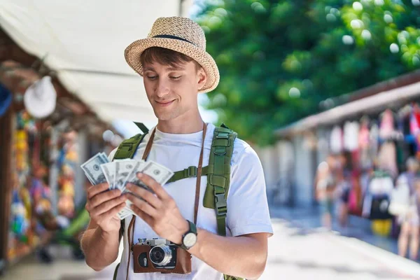 Young Caucasian Man Tourist Smiling Confident Holding Dollars Street Market — Stock Photo, Image