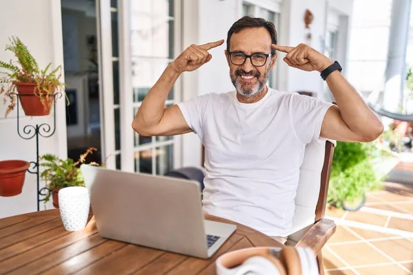 Middle Age Man Using Computer Laptop Home Smiling Pointing Head — Stock Photo, Image
